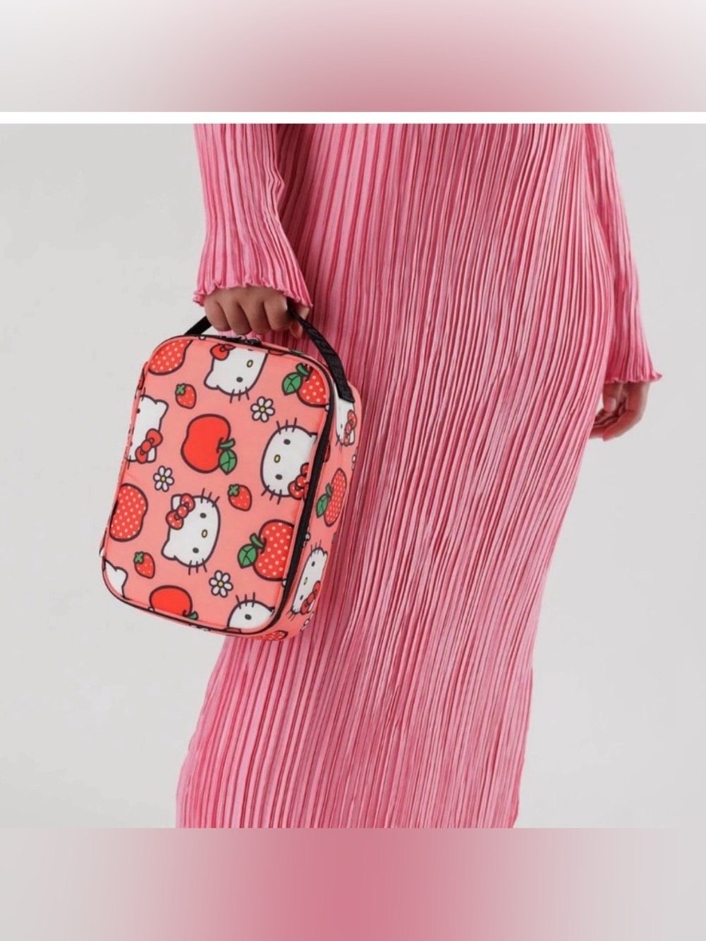 BAGGU Hello Kitty pink apples lunchbox NWOT